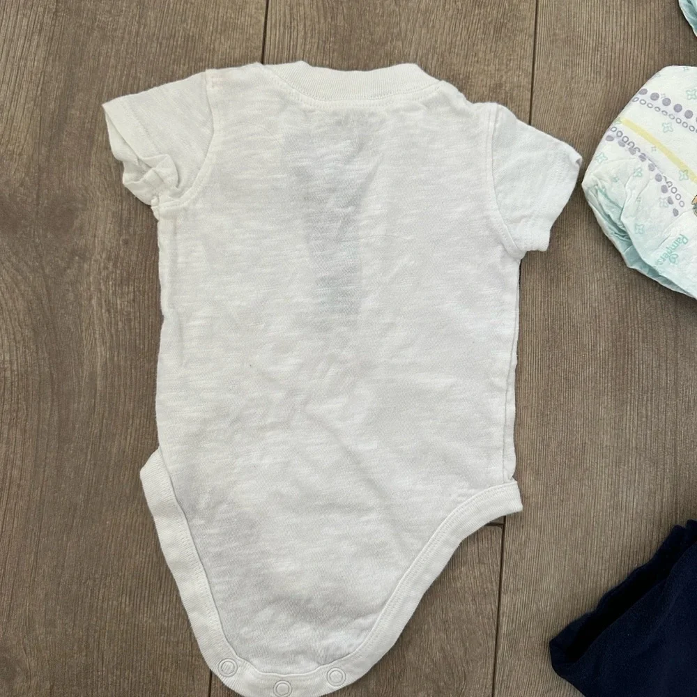 Carters 3 month baby boy matching outfit set and 2 pamper size 1 diapers - Picture 7 of 7